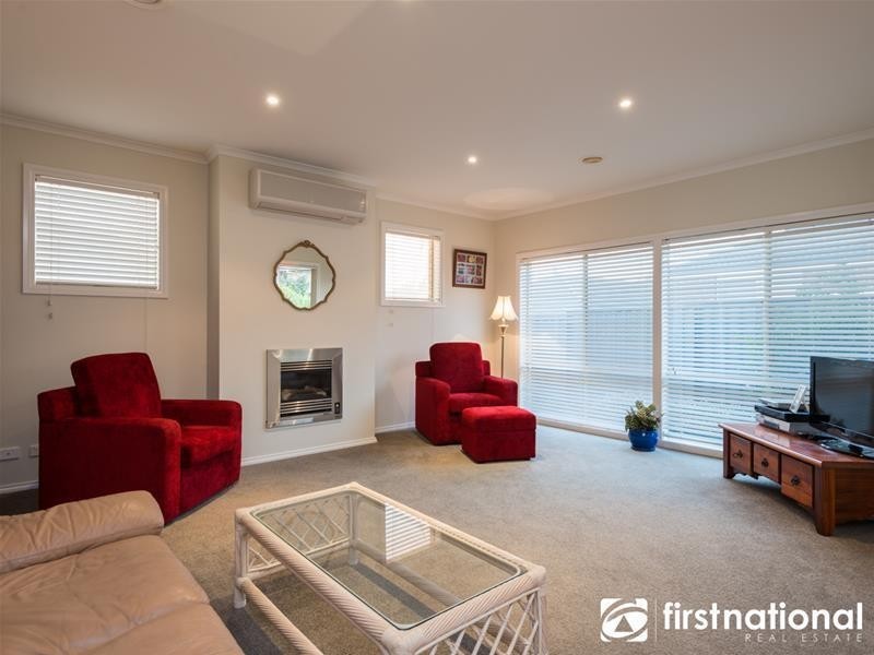 4 Killarney Crescent, Pakenham VIC 3810