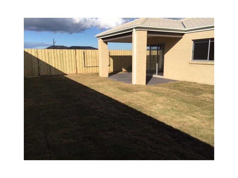 16 Joanne Way, Officer VIC 3809