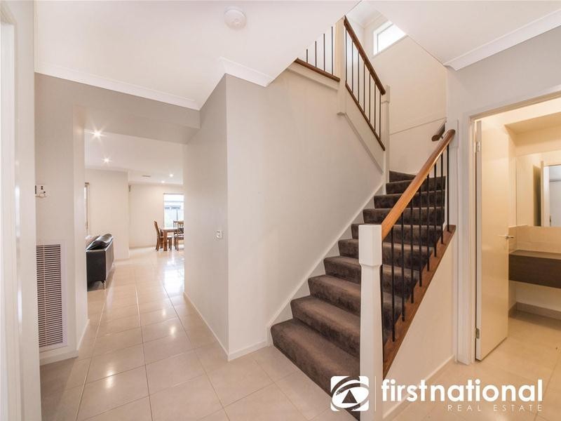 41 Bonnington Boulevard, Clyde North VIC 3978