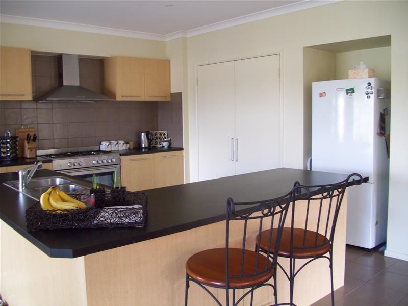 2 Riflebird Avenue, Narre Warren VIC 3805