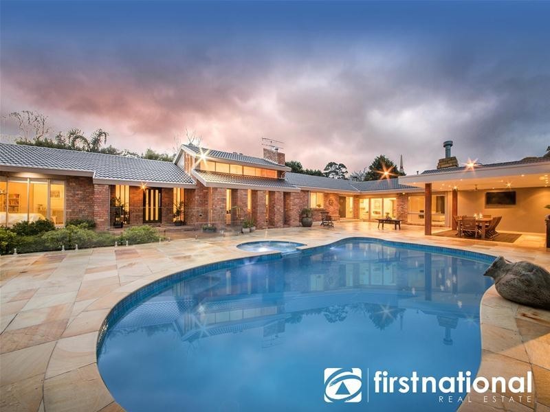 3-4 Lansell Close, Narre Warren South VIC 3805