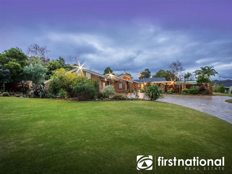 3-4 Lansell Close, Narre Warren South VIC 3805