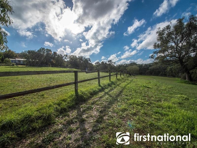 42 Girrahween Road, Maryknoll VIC 3812