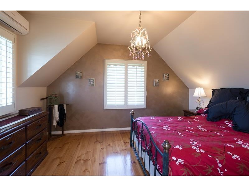 965 McDonalds Drain Road West, Pakenham VIC 3810