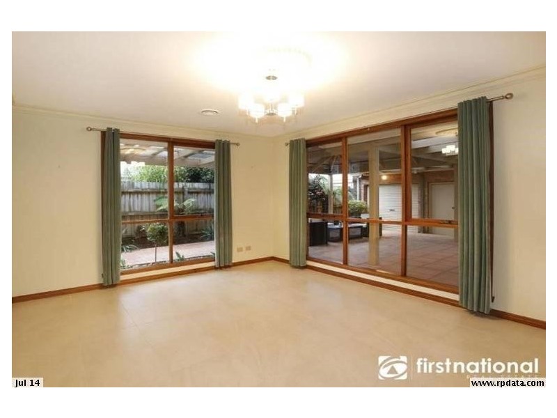 13 Howell Drive, Berwick VIC 3806