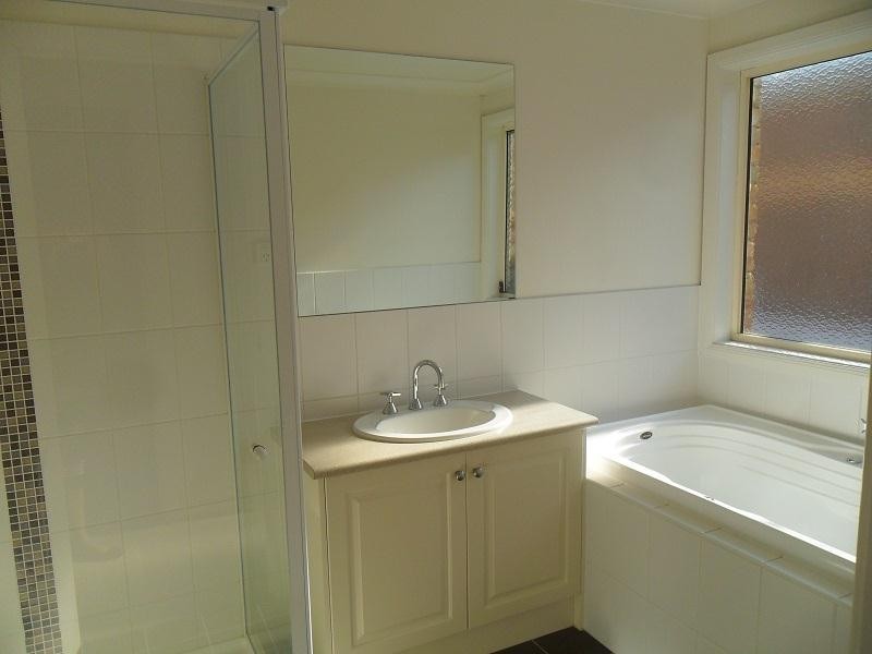 5 Brodie Mews, Beaconsfield VIC 3807