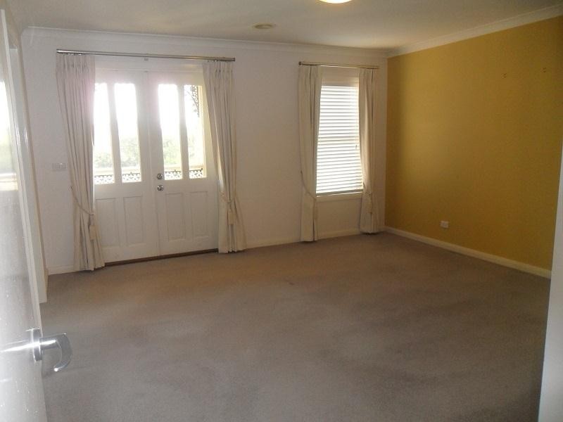 5 Brodie Mews, Beaconsfield VIC 3807