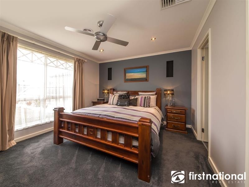 7 Charlwood Close, Lynbrook VIC 3975