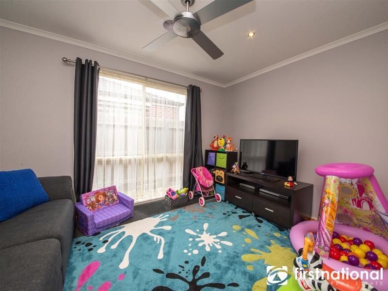 7 Charlwood Close, Lynbrook VIC 3975