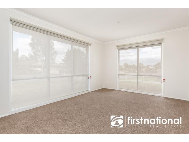 2 Souhail Court, Berwick VIC 3806