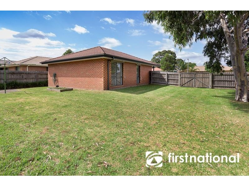 2 Souhail Court, Berwick VIC 3806
