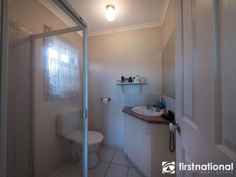 27 Balmaceda Court, Berwick VIC 3806
