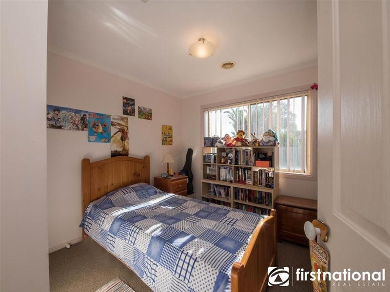 27 Balmaceda Court, Berwick VIC 3806