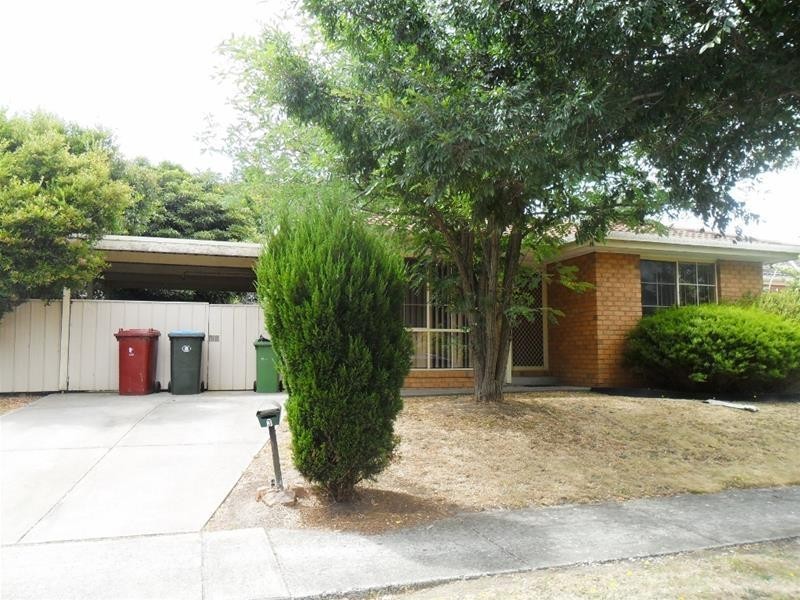 3 Gifford Close, Berwick VIC 3806