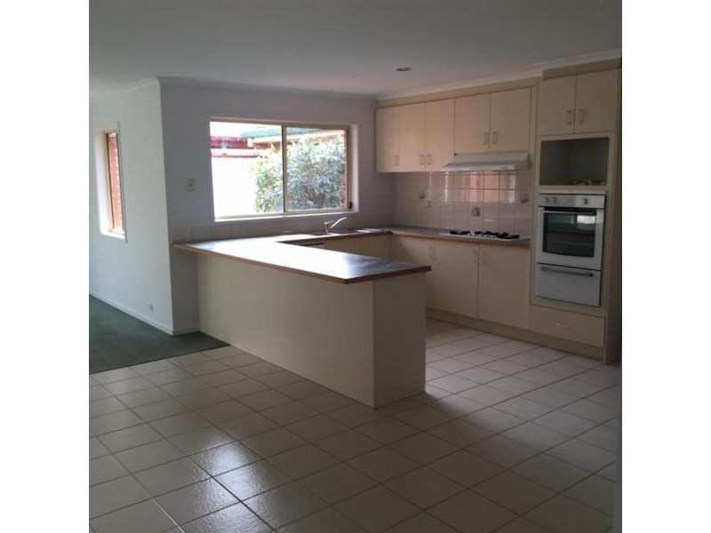 34 Christina Street, Narre Warren VIC 3805