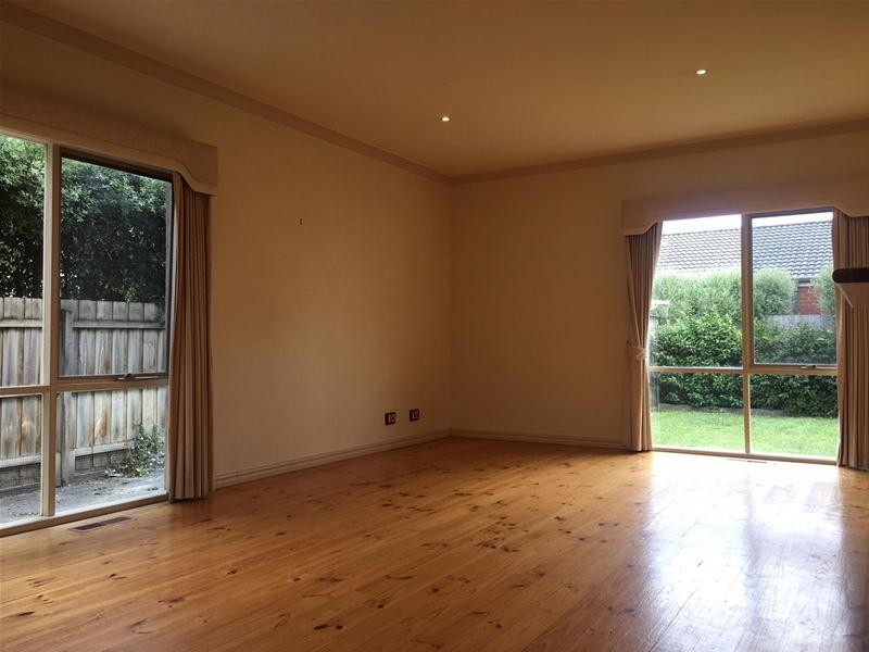 4 Hammerwood Green, Beaconsfield VIC 3807