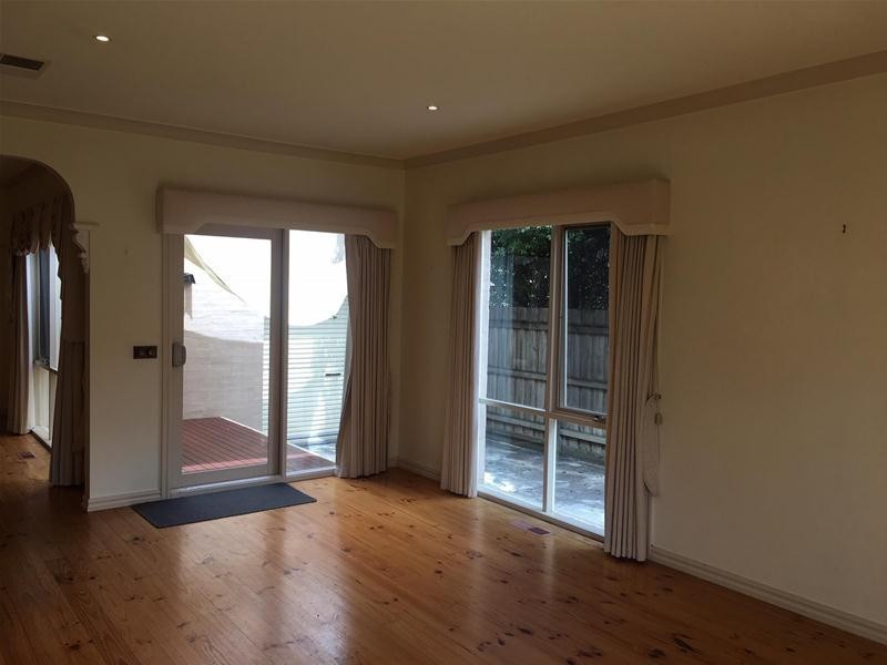 4 Hammerwood Green, Beaconsfield VIC 3807