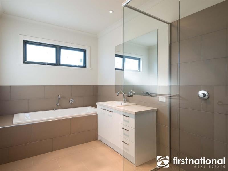 9/22 Buchanan Road, Berwick VIC 3806