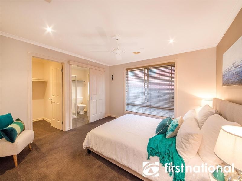 34 Shetland Court, Pakenham VIC 3810