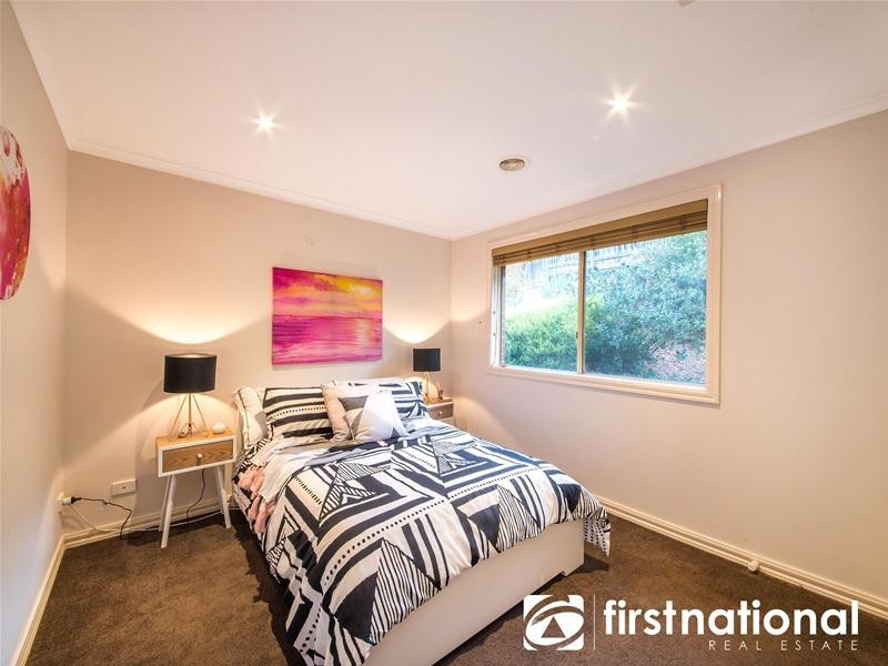 34 Shetland Court, Pakenham VIC 3810