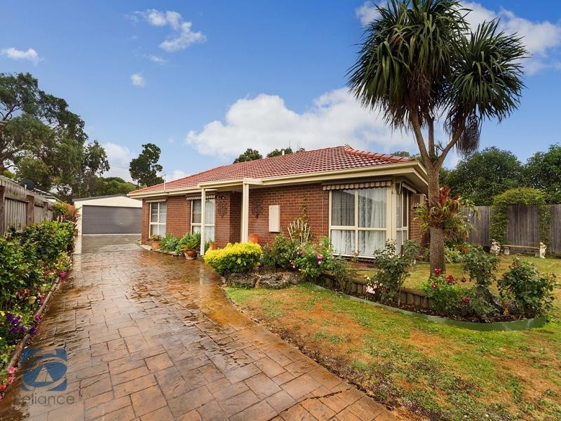 31 Upton Crescent, Narre Warren VIC 3805