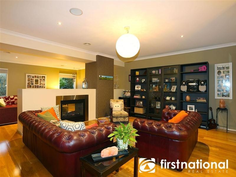 13 Kooyong Close, Officer VIC 3809