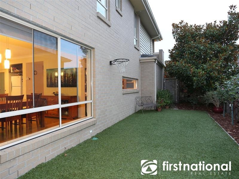13 Kooyong Close, Officer VIC 3809