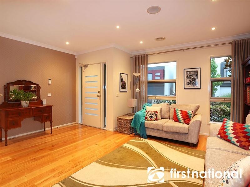 13 Kooyong Close, Officer VIC 3809