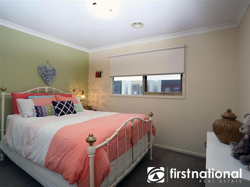 13 Kooyong Close, Officer VIC 3809