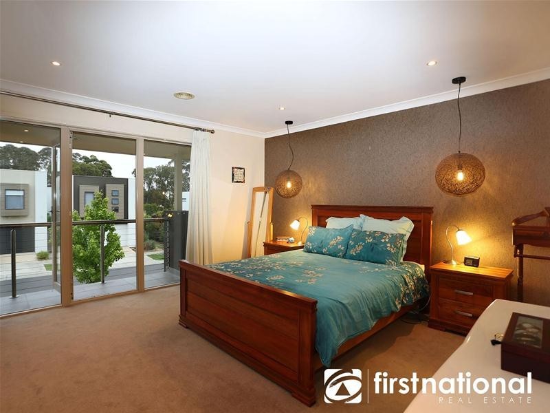 13 Kooyong Close, Officer VIC 3809