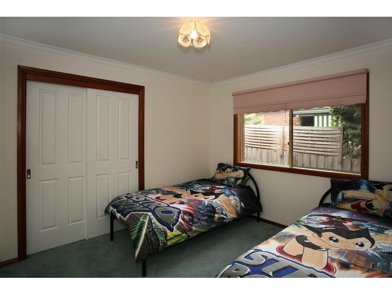 9 Millgrove Way, Berwick VIC 3806