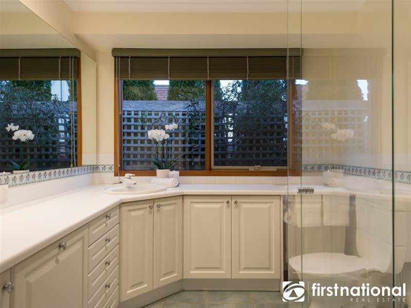 3 Lightwood Court, Berwick VIC 3806