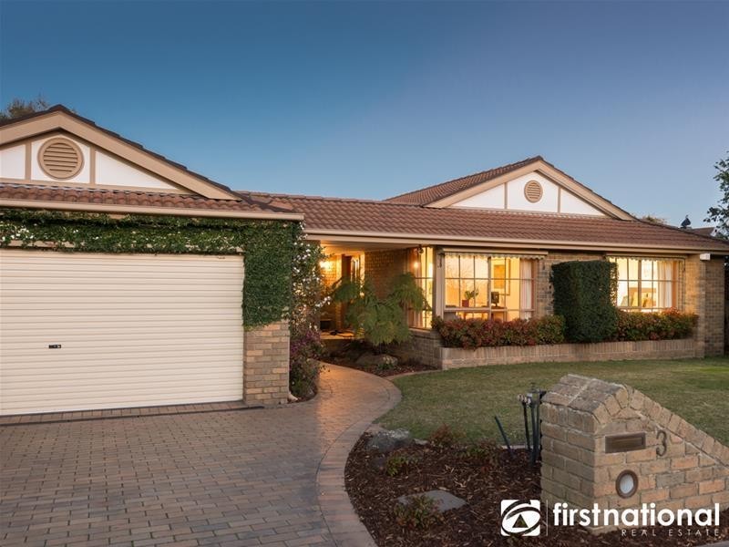 3 Lightwood Court, Berwick VIC 3806