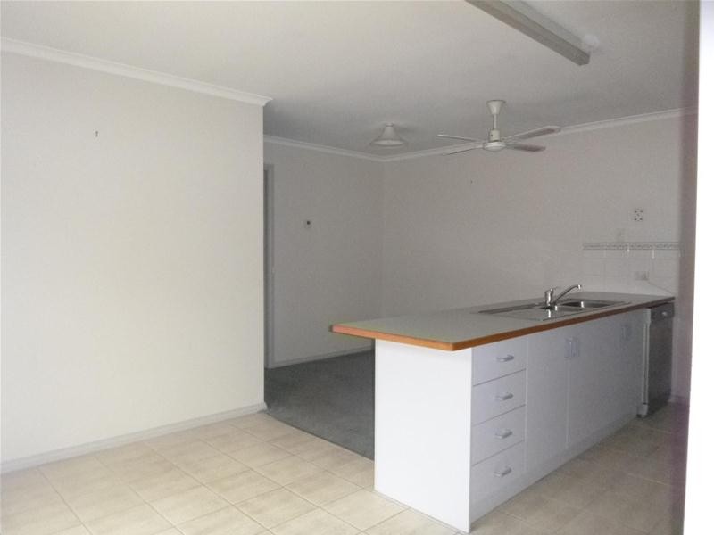 8 Mirrabook Court, Berwick VIC 3806