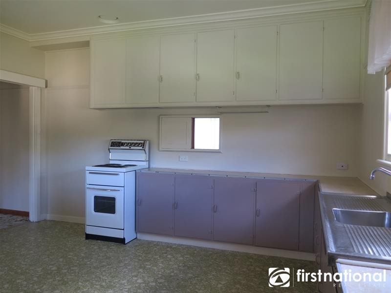 4 Henty Street, Pakenham VIC 3810