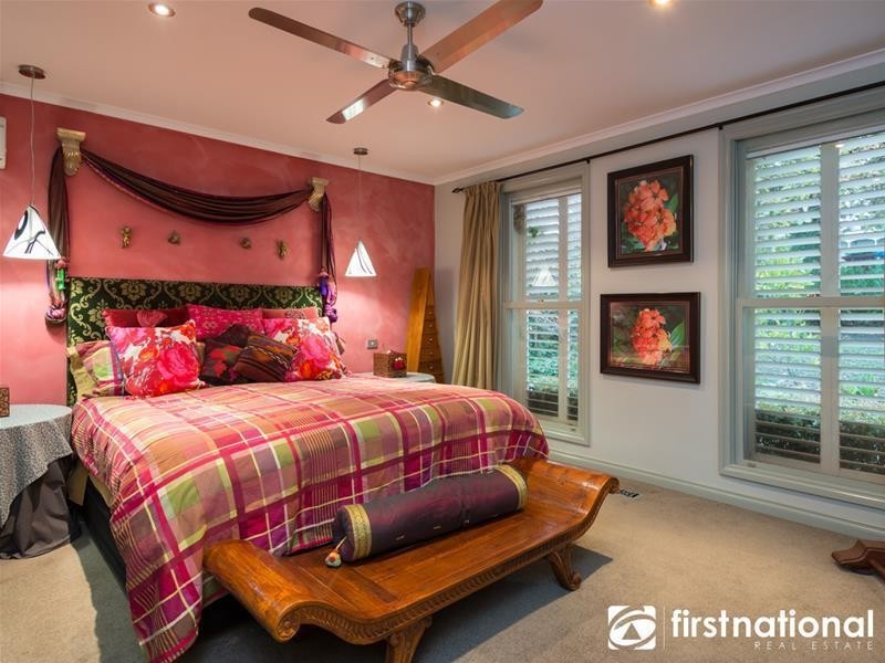 8 Scotsgate Way, Berwick VIC 3806