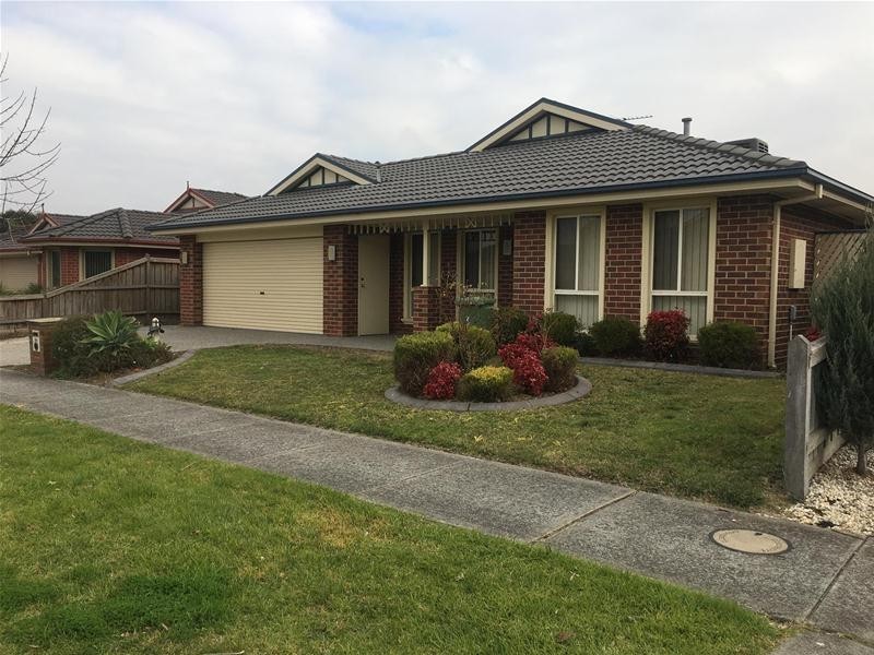 99 Skyline Way, Berwick VIC 3806