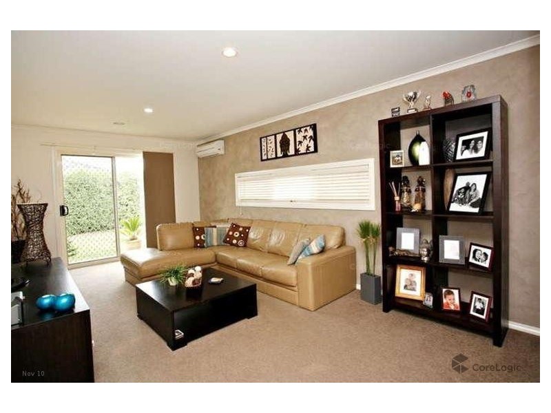 31 Ebony Street, Cranbourne North VIC 3977