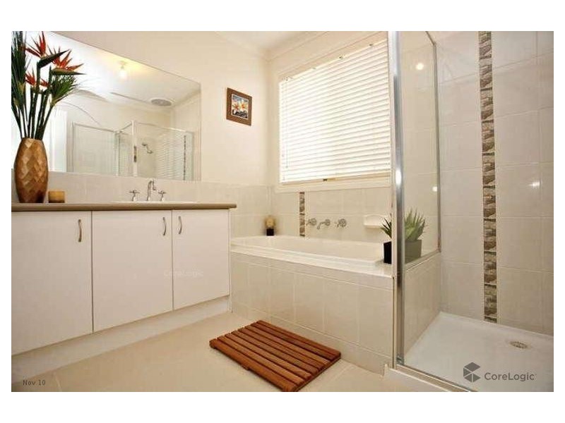 31 Ebony Street, Cranbourne North VIC 3977