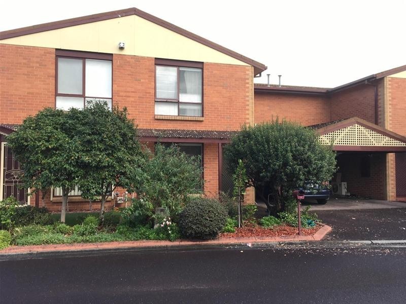 5 Warren Close, Narre Warren VIC 3805