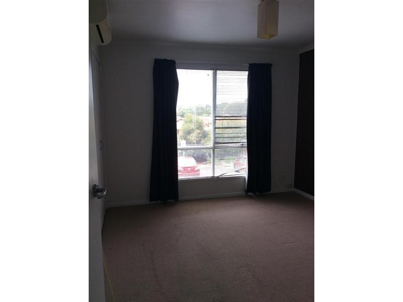 5 Warren Close, Narre Warren VIC 3805