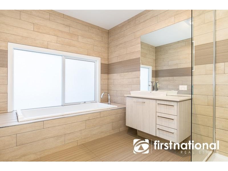 8 Haynes Close, Bunyip VIC 3815