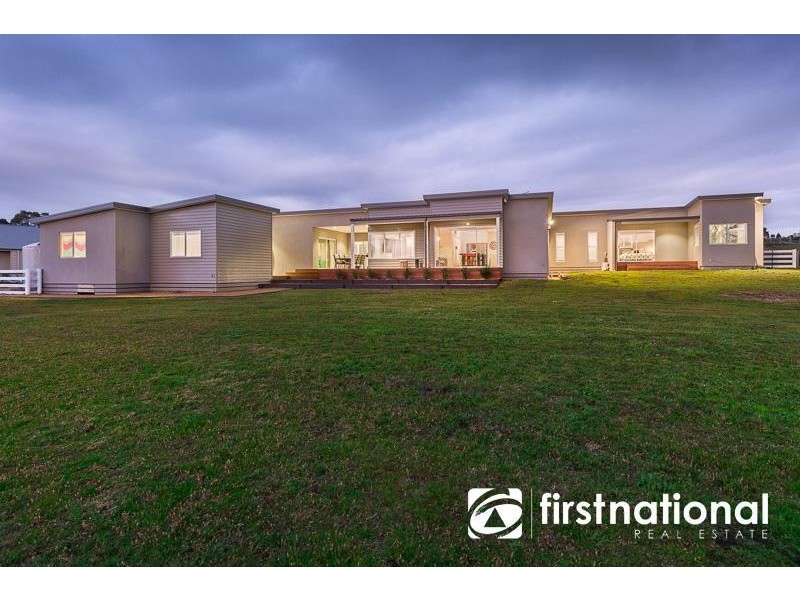 8 Haynes Close, Bunyip VIC 3815
