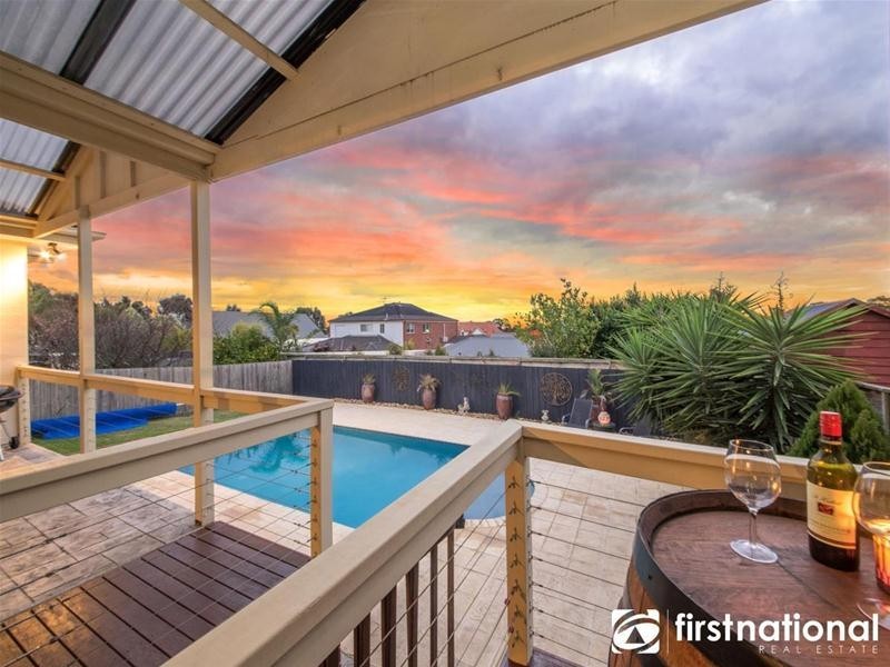 3 Nightingale Crescent, Berwick VIC 3806