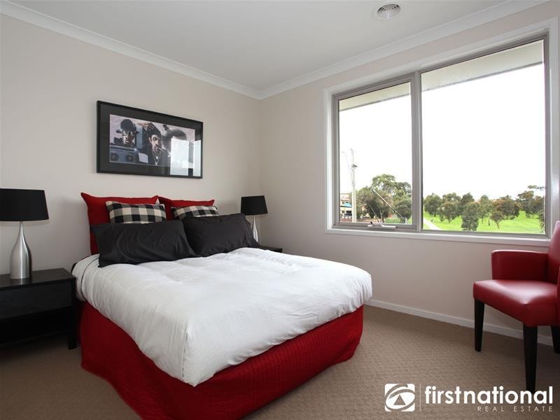 11/290 Centre Road, Narre Warren South VIC 3805
