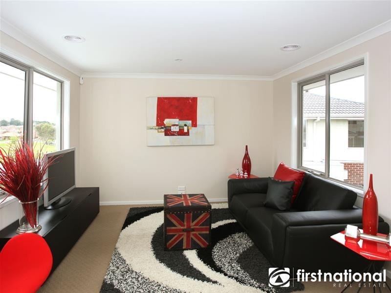 11/290 Centre Road, Narre Warren South VIC 3805