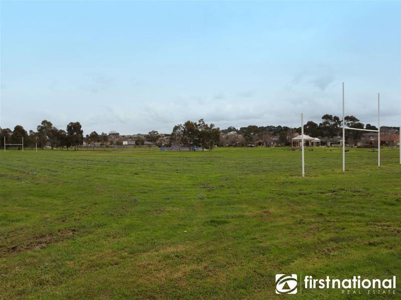 11/290 Centre Road, Narre Warren South VIC 3805