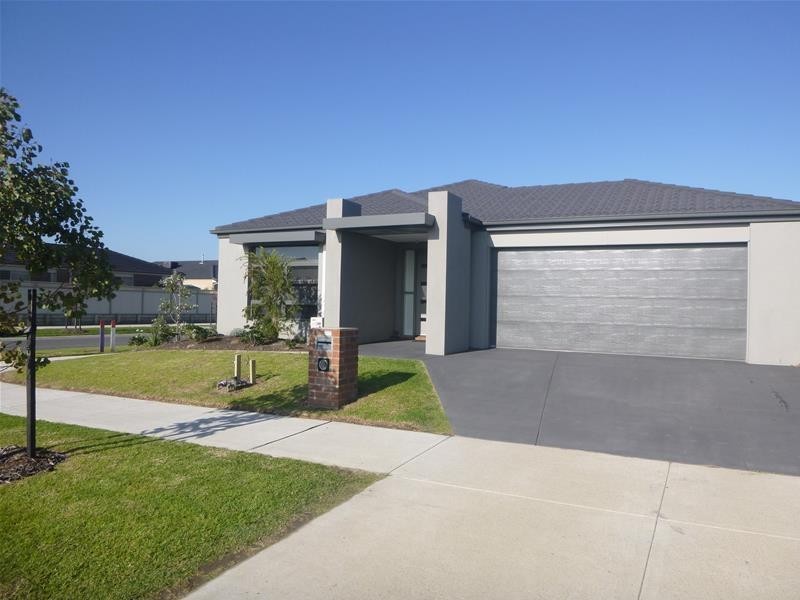 31 Victory Drive, Pakenham VIC 3810