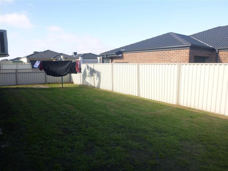 31 Victory Drive, Pakenham VIC 3810