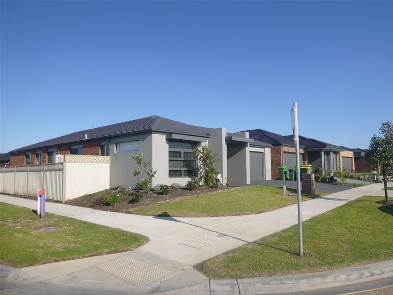 31 Victory Drive, Pakenham VIC 3810